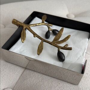 Michael Aram Black Olive Napkin holder